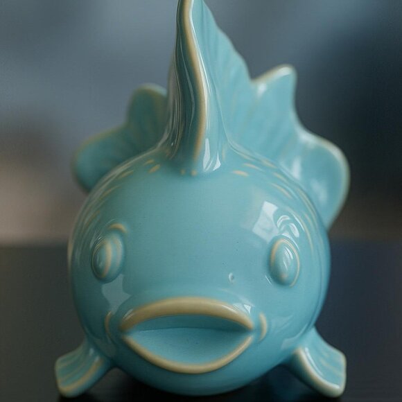 Chic Blue Ceramic Fish Decor – Coastal Home Vibes 🐟 - Picture 5 of 11